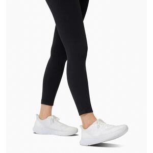 NWB Lane Eight White Relay Trainer Breeze Cushioned Versatile Sneakers Sz 9